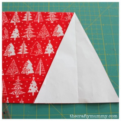 bunting tutorial cutting fabric