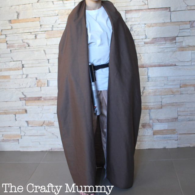 See how I made a simple costume for Obi Wan Kenobi from Star Wars for our kids Book Week day. It would also be great for a Halloween costume.