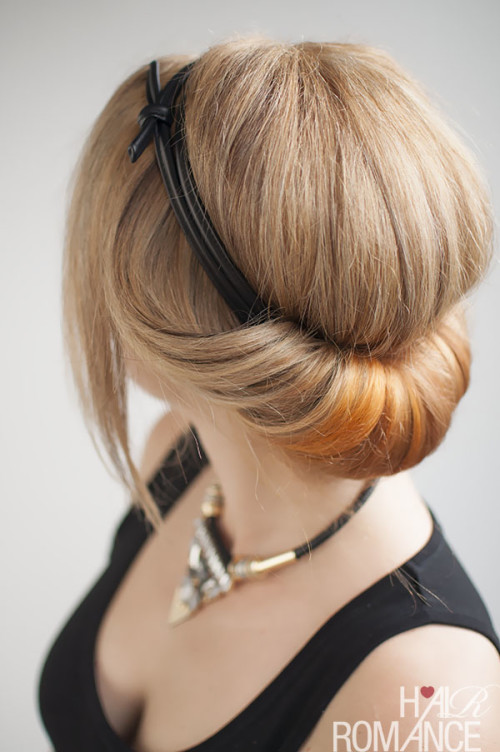 Hair-Romance-how-to-do-a-headband-rolled-updo