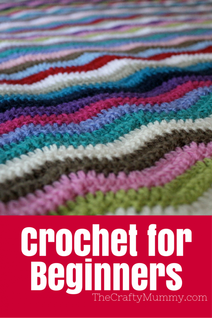 Crochet for Beginners: How to crochet for beginners gives you some video tutorials to get you started plus a collection of easy projects to make with your new skills (click through for tutorials)