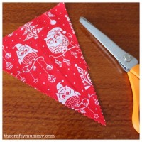 bunting tutorial trimming pinking shears