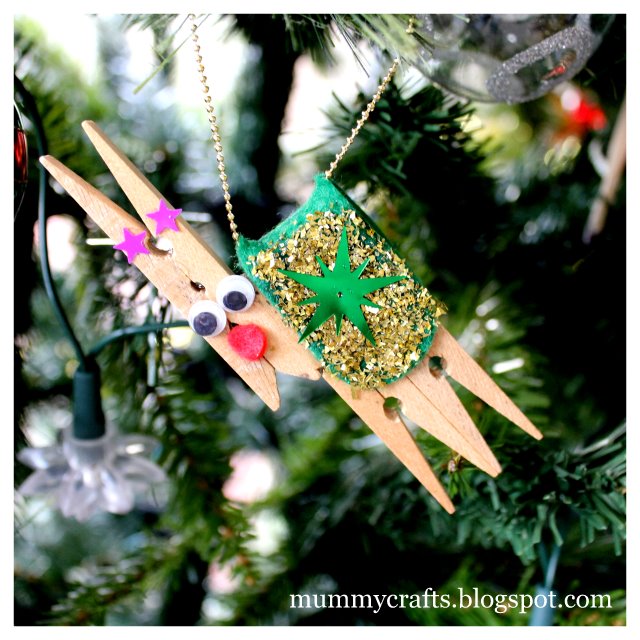 peg reindeer Christmas ornament