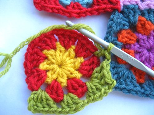 joining crochet granny squares