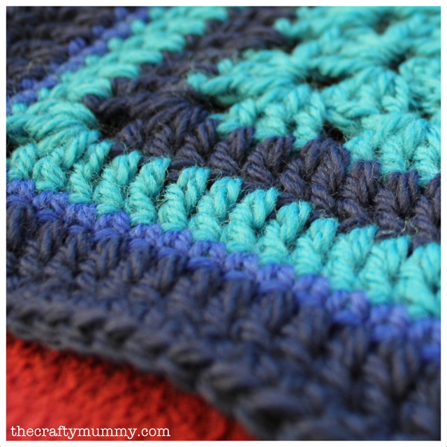 granny square blue crochet