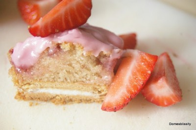 white oreo strawberry cupcakes