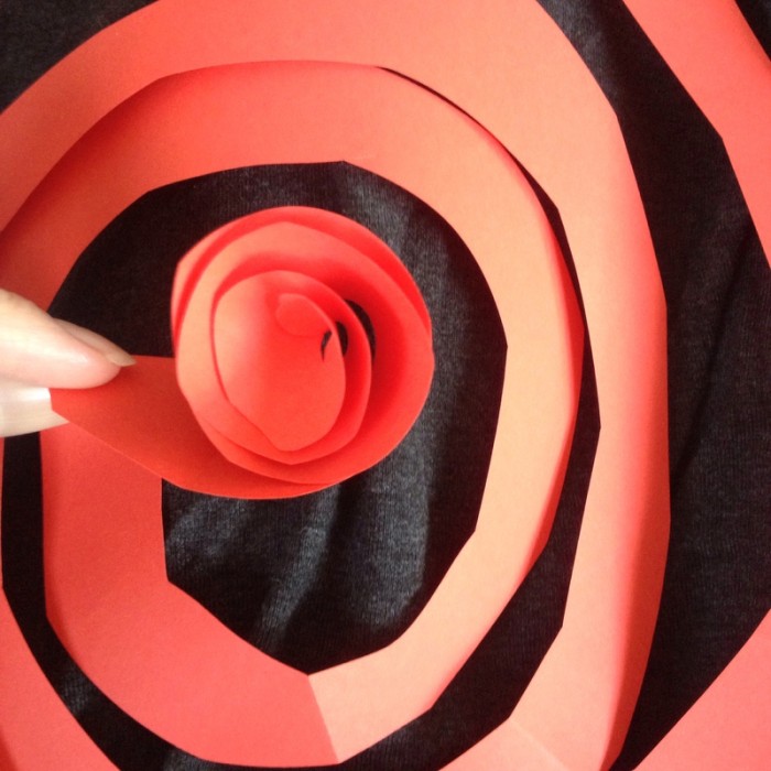 paper roses spiral curling