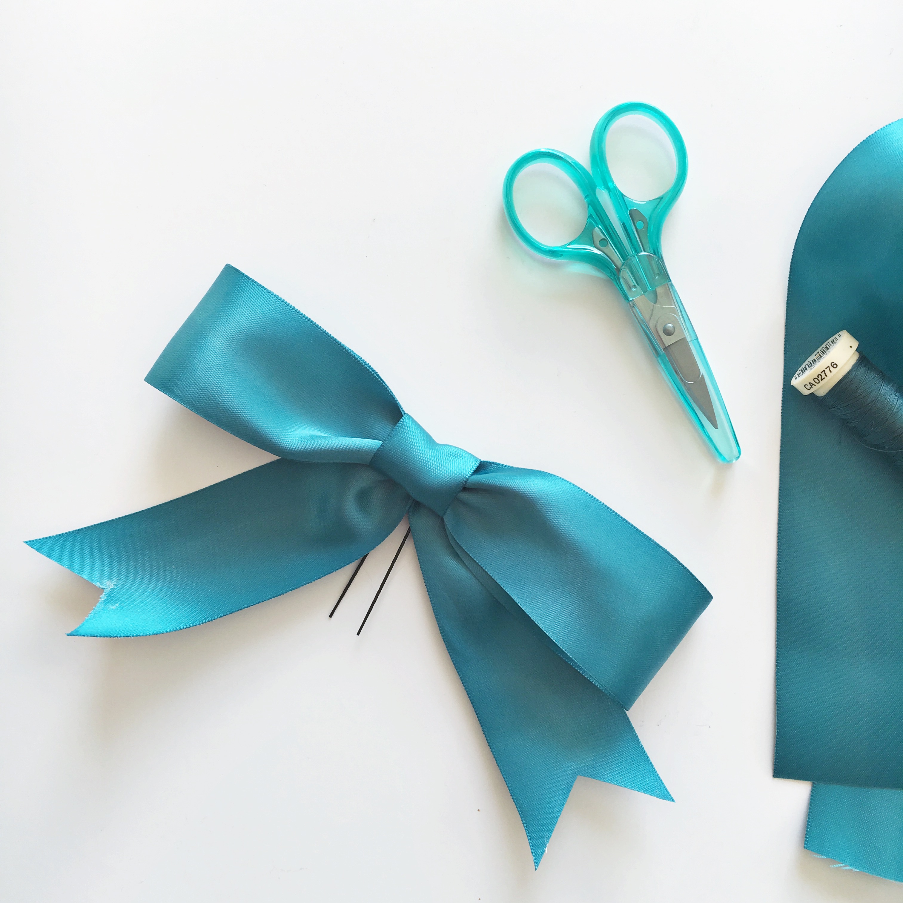 How to Make a Ribbon Hair Bow • The Crafty Mummy