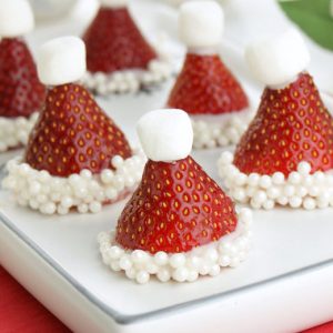 candiquik-com-strawberry-santa-hats